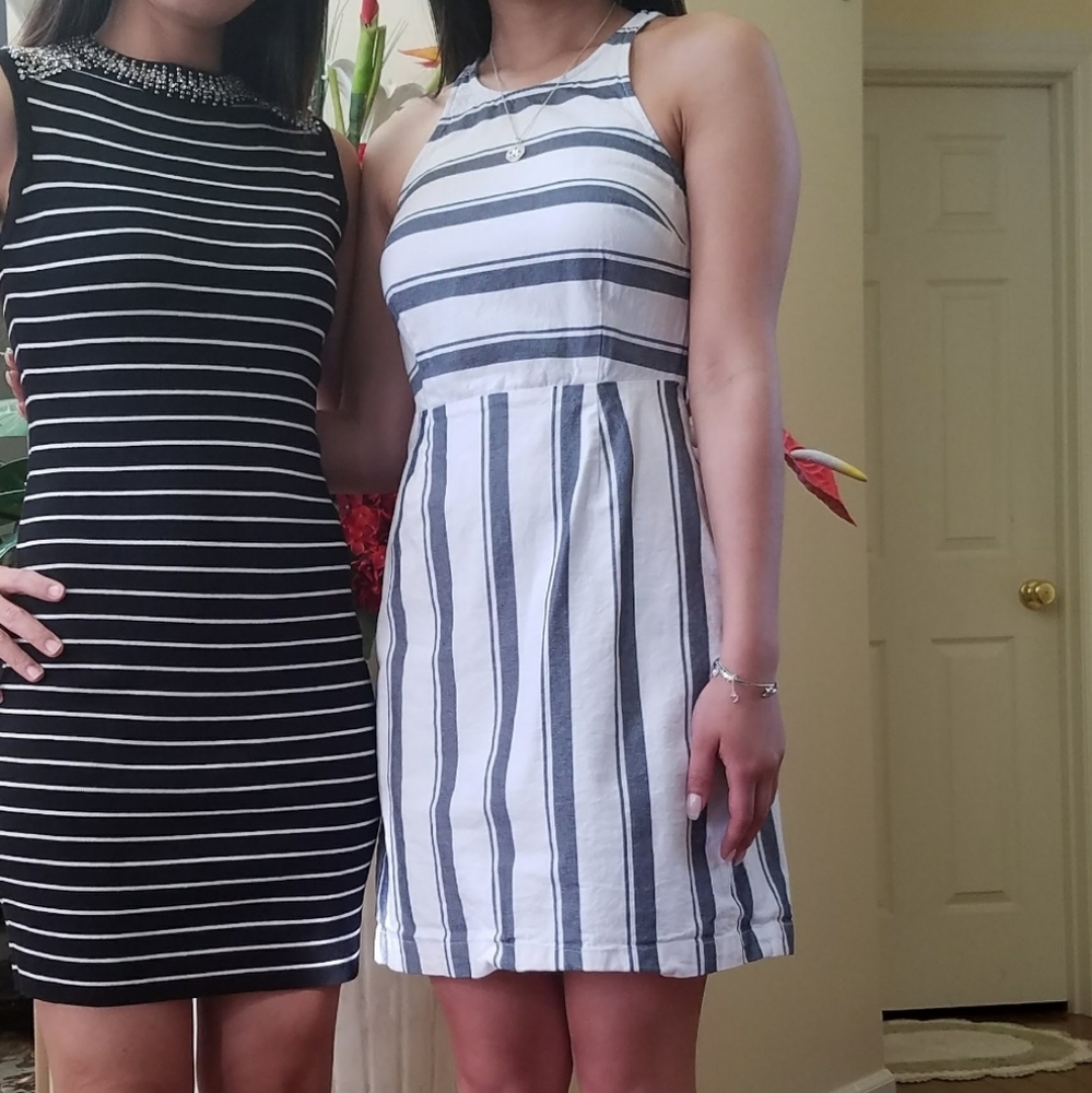 Old Navy white and blue striped dress size 0